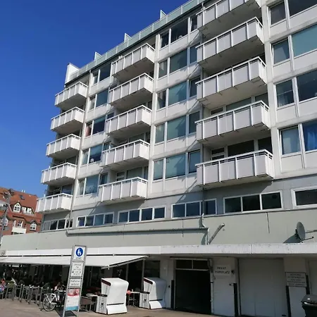Coop Haus Apartment